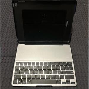 Belkin F5L151 Wireless Ultimate Keyboard Case For iPad 4th & 3rd Gen & iPad 2